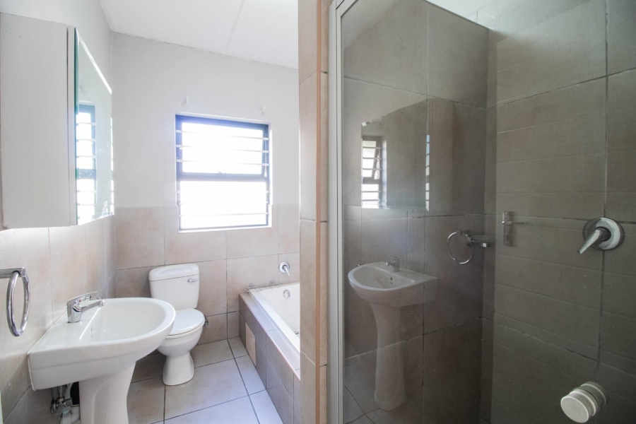 2 Bedroom Property for Sale in Atlasville Gauteng