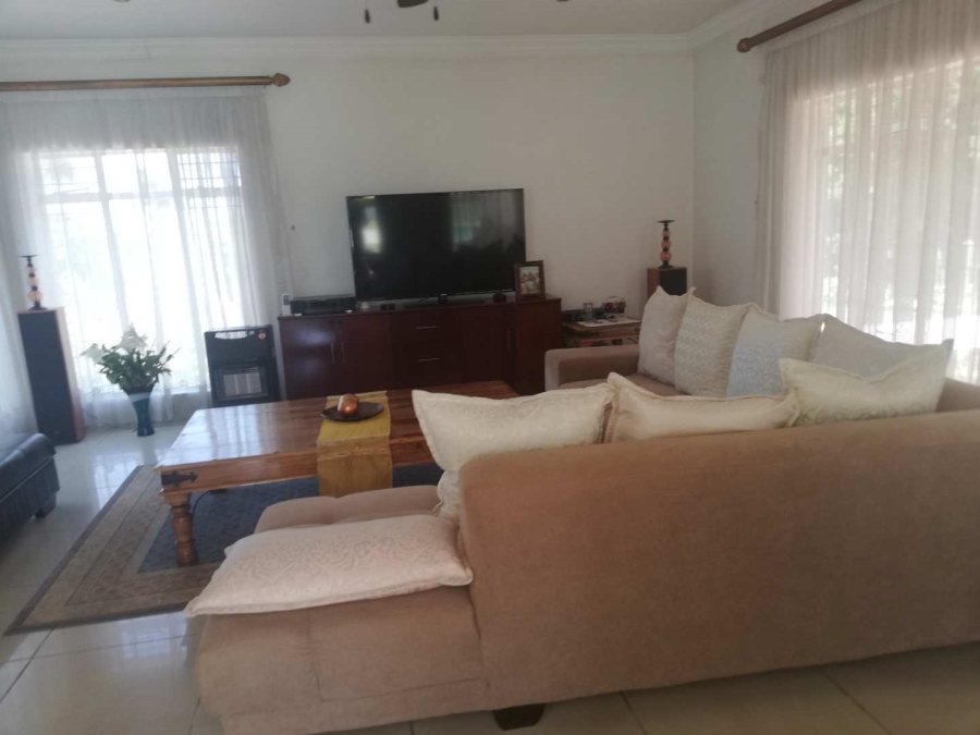 4 Bedroom Property for Sale in Zwartkop Gauteng