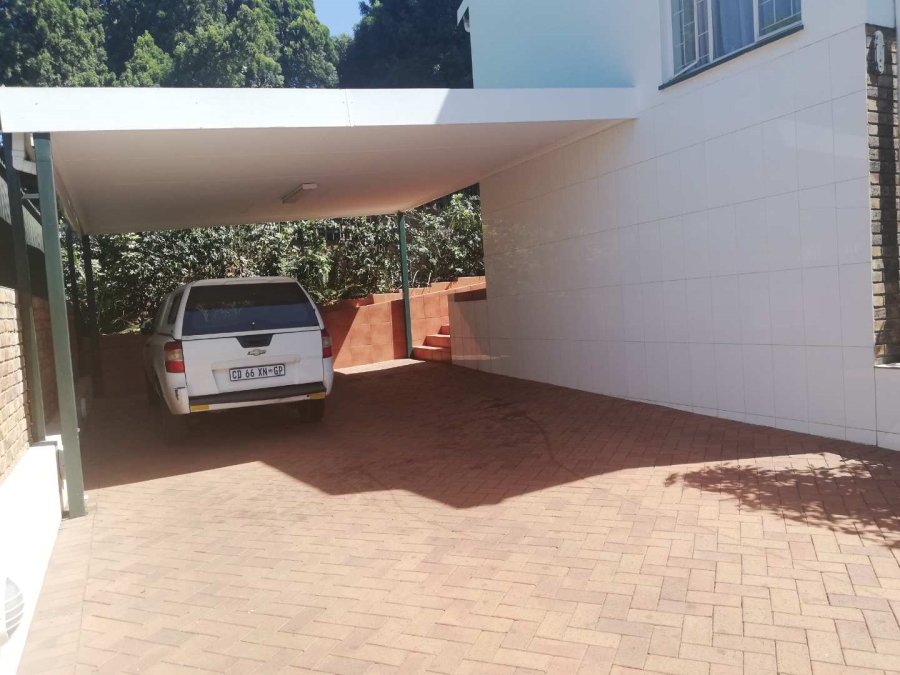 4 Bedroom Property for Sale in Zwartkop Gauteng