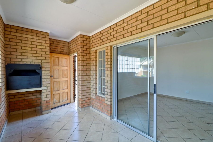 To Let 2 Bedroom Property for Rent in Montana Gauteng