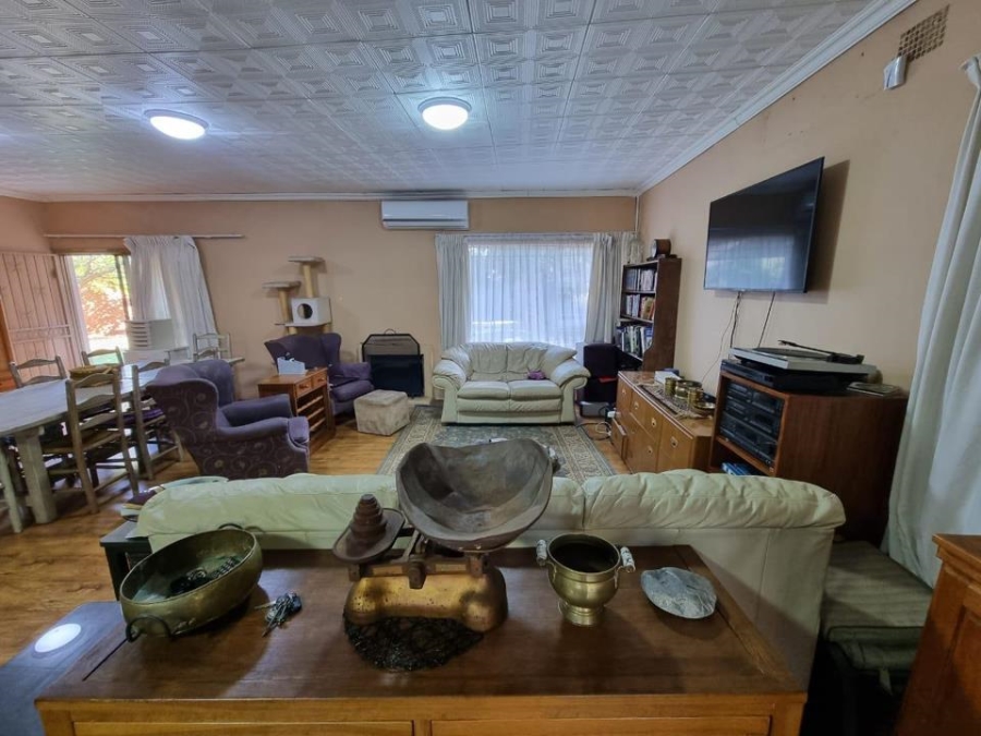 To Let 3 Bedroom Property for Rent in Sinoville Gauteng