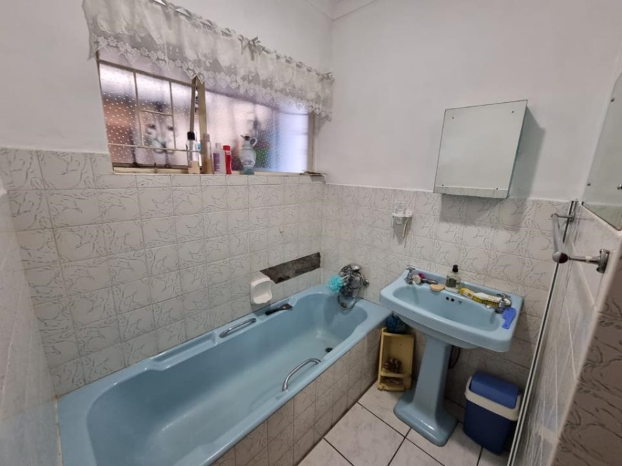 To Let 3 Bedroom Property for Rent in Sinoville Gauteng