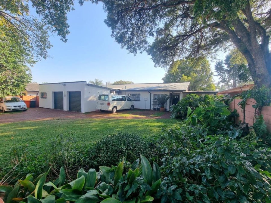 To Let 3 Bedroom Property for Rent in Sinoville Gauteng