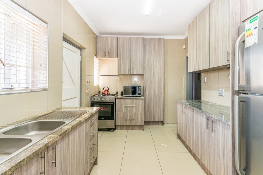 3 Bedroom Property for Sale in Discovery Gauteng