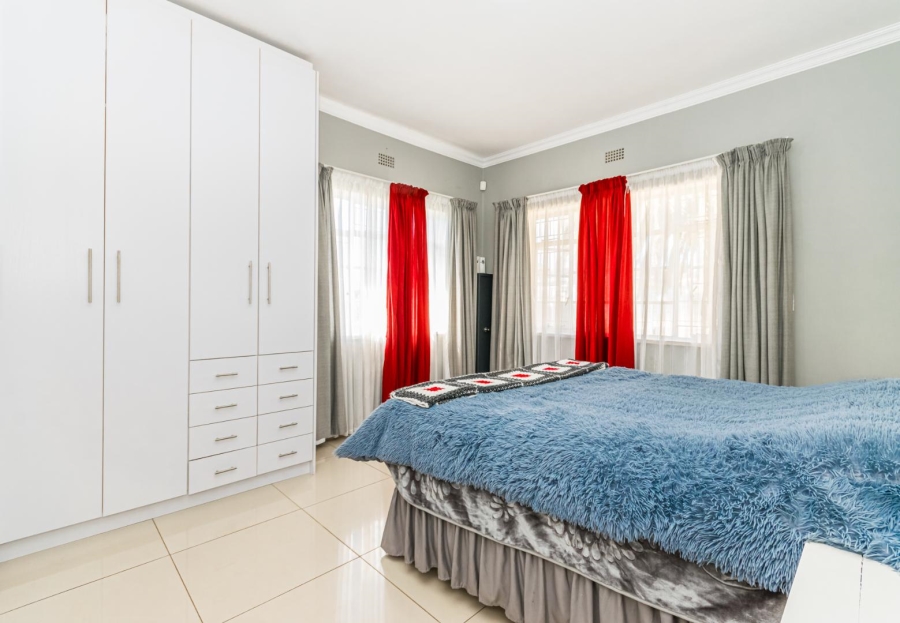 3 Bedroom Property for Sale in Discovery Gauteng