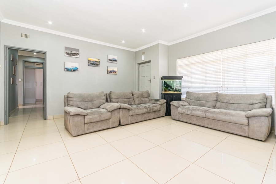 3 Bedroom Property for Sale in Discovery Gauteng