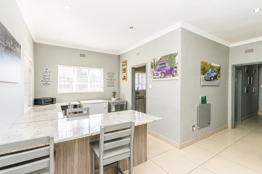 3 Bedroom Property for Sale in Discovery Gauteng