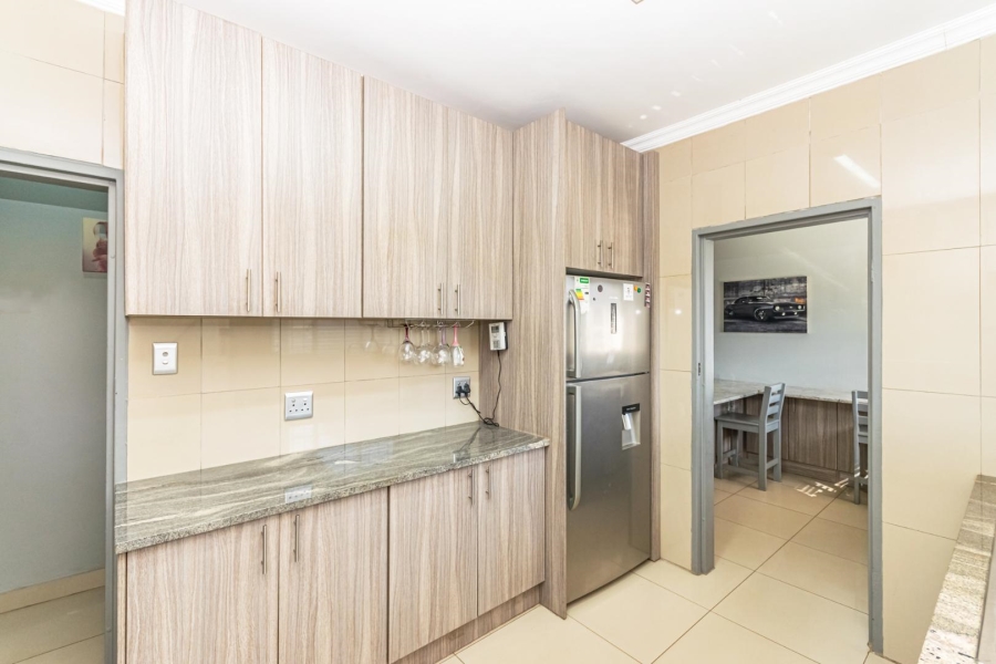 3 Bedroom Property for Sale in Discovery Gauteng