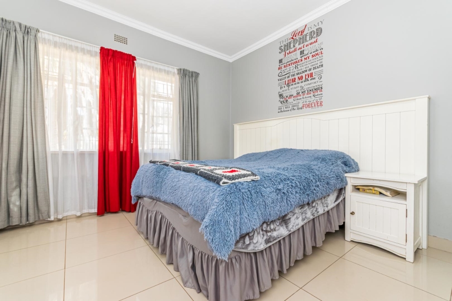 3 Bedroom Property for Sale in Discovery Gauteng