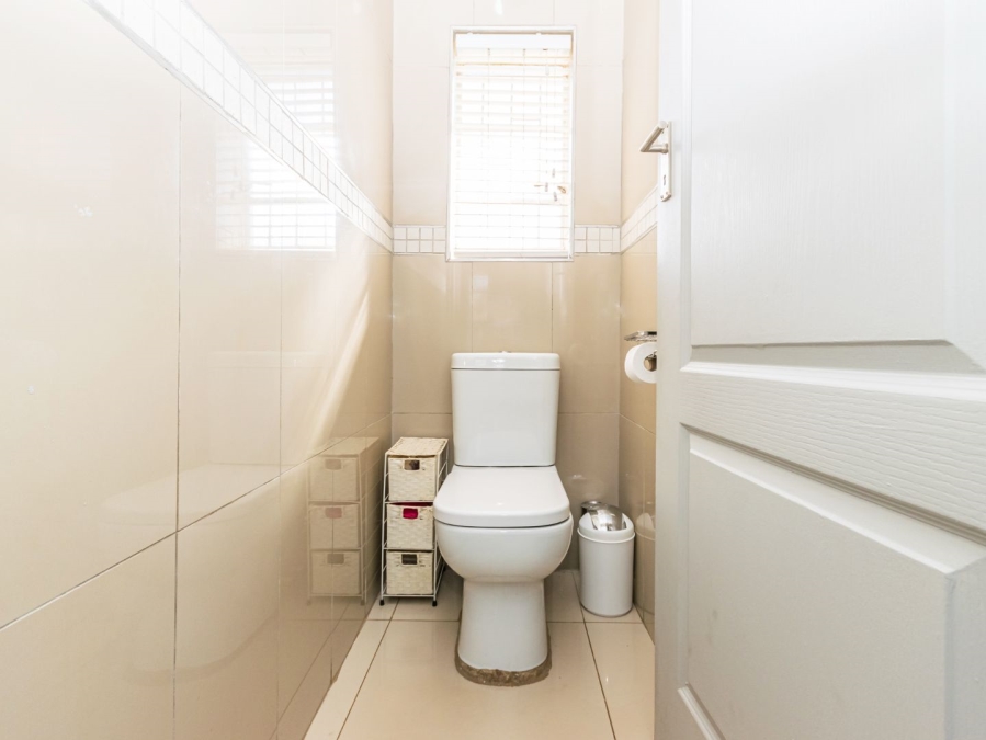 3 Bedroom Property for Sale in Discovery Gauteng