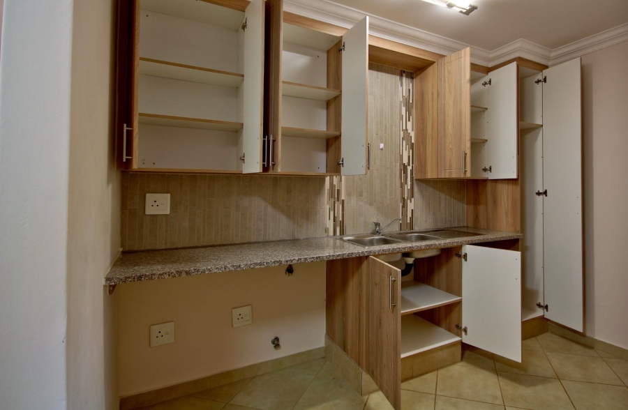 To Let 3 Bedroom Property for Rent in Olympus AH Gauteng