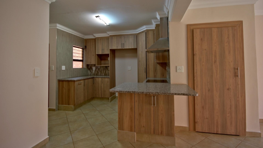 To Let 3 Bedroom Property for Rent in Olympus AH Gauteng