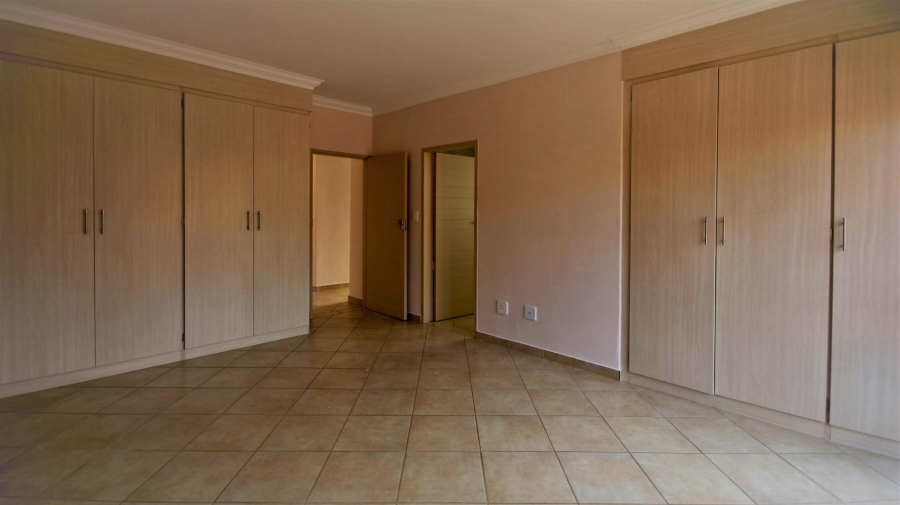 To Let 3 Bedroom Property for Rent in Olympus AH Gauteng