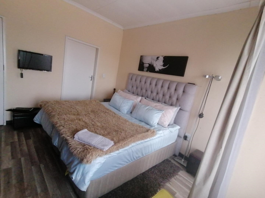 2 Bedroom Property for Sale in Norkem Park Gauteng