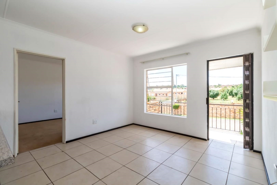 2 Bedroom Property for Sale in Honeydew Gauteng