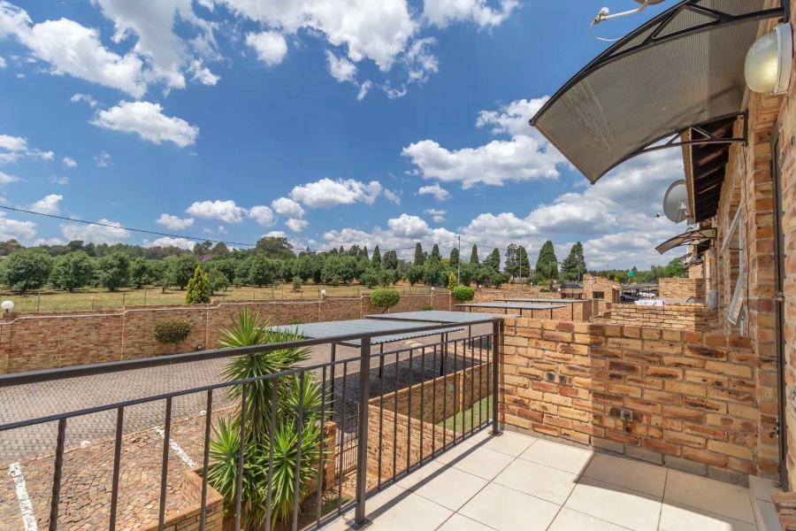2 Bedroom Property for Sale in Honeydew Gauteng