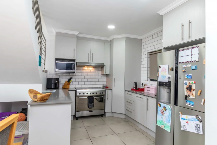 To Let 4 Bedroom Property for Rent in Allens Nek Gauteng