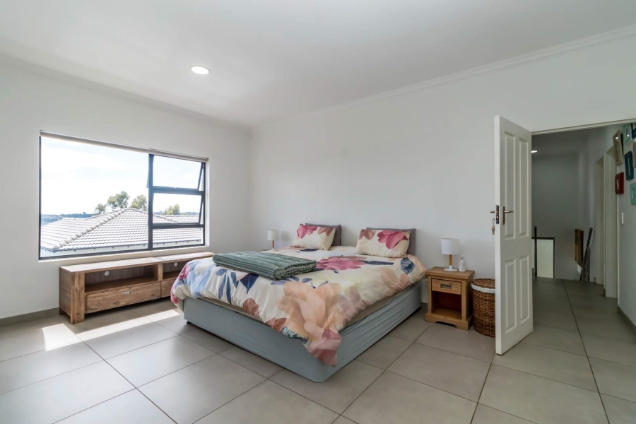 To Let 4 Bedroom Property for Rent in Allens Nek Gauteng