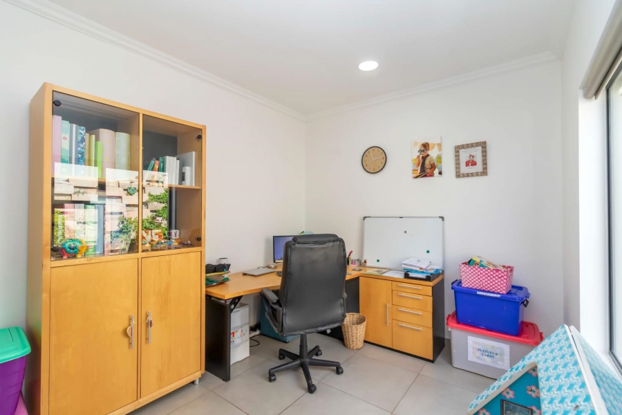 To Let 4 Bedroom Property for Rent in Allens Nek Gauteng