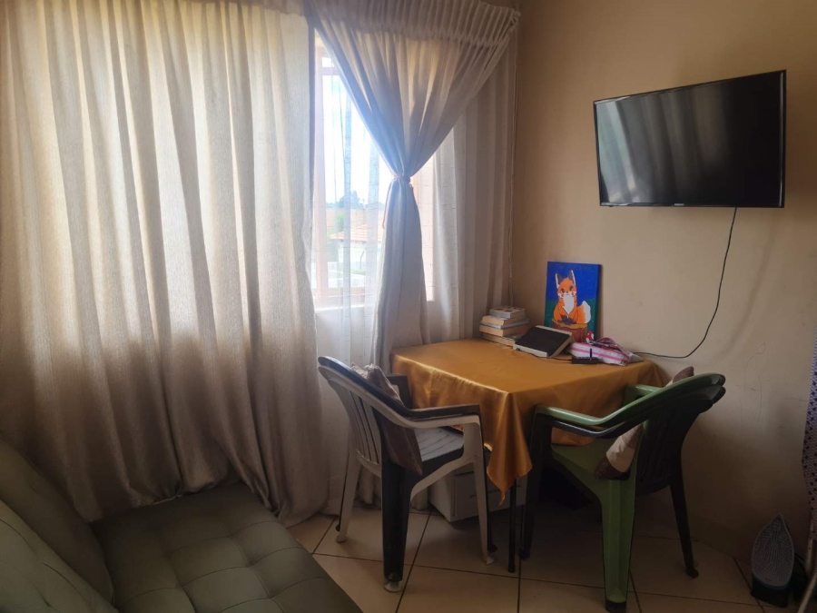 To Let 3 Bedroom Property for Rent in Thatchfield Hills Gauteng