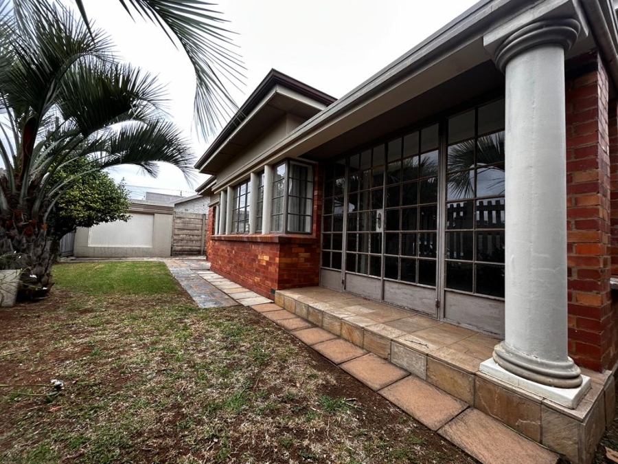 3 Bedroom Property for Sale in Towerby Gauteng