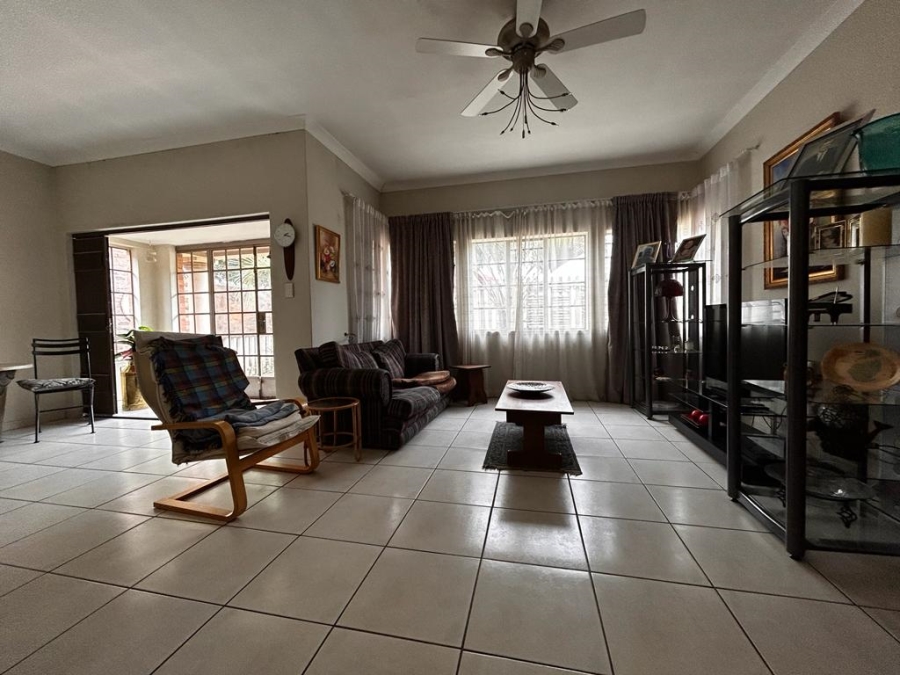 3 Bedroom Property for Sale in Towerby Gauteng