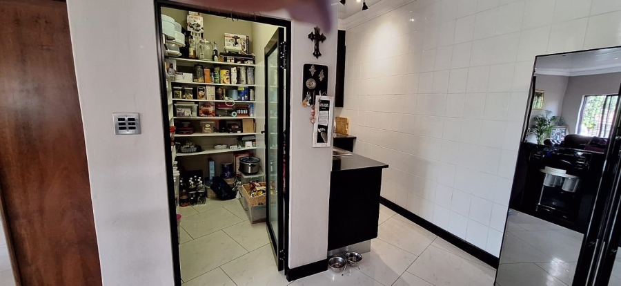 4 Bedroom Property for Sale in Elandspark Gauteng