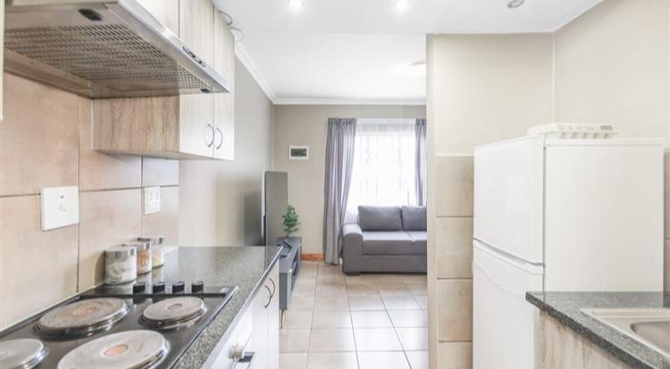 2 Bedroom Property for Sale in Fleurhof Gauteng