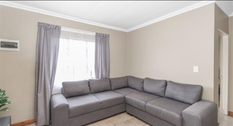 2 Bedroom Property for Sale in Fleurhof Gauteng