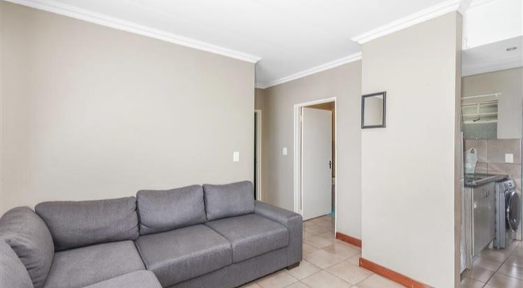 2 Bedroom Property for Sale in Fleurhof Gauteng
