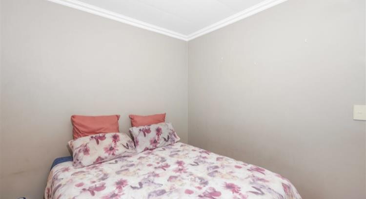 2 Bedroom Property for Sale in Fleurhof Gauteng