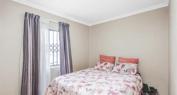 2 Bedroom Property for Sale in Fleurhof Gauteng