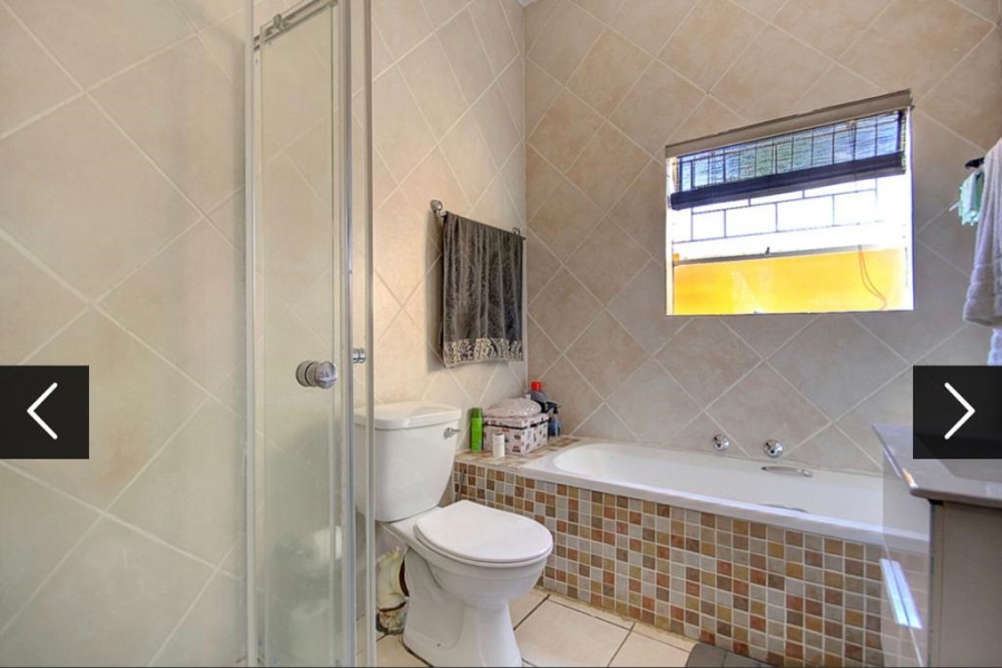 To Let 2 Bedroom Property for Rent in Little Falls Gauteng
