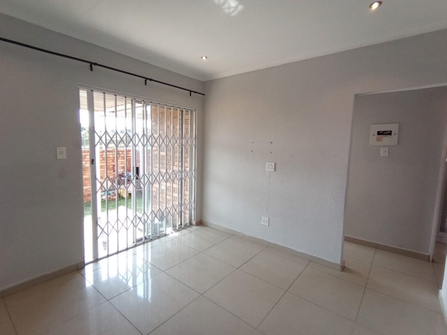 To Let 2 Bedroom Property for Rent in Norkem Park Gauteng