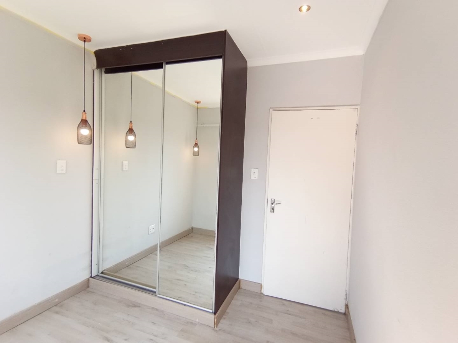 To Let 2 Bedroom Property for Rent in Norkem Park Gauteng