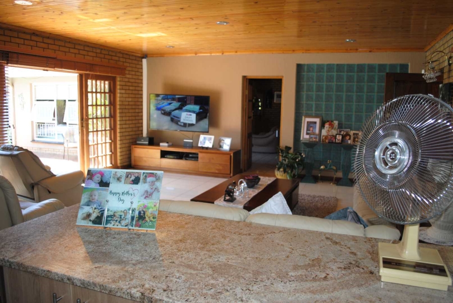 4 Bedroom Property for Sale in Golf Park Gauteng
