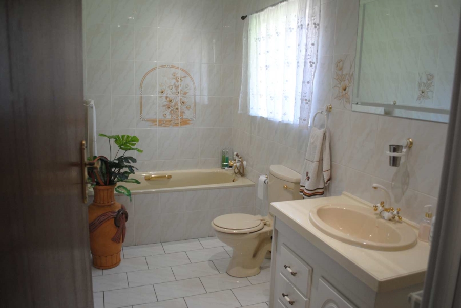4 Bedroom Property for Sale in Golf Park Gauteng