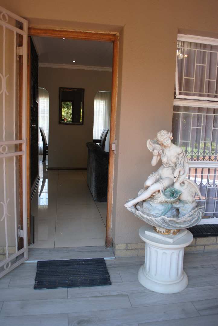 4 Bedroom Property for Sale in Golf Park Gauteng