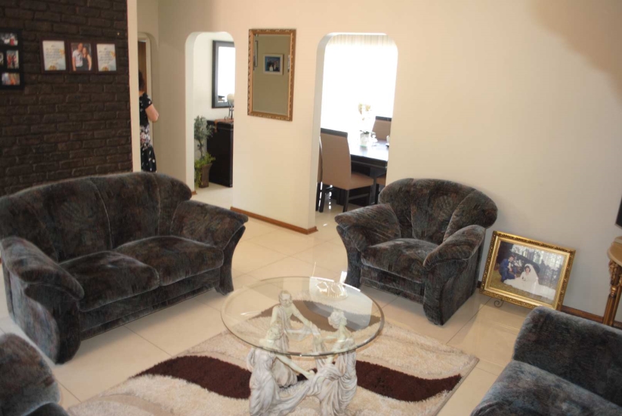 4 Bedroom Property for Sale in Golf Park Gauteng