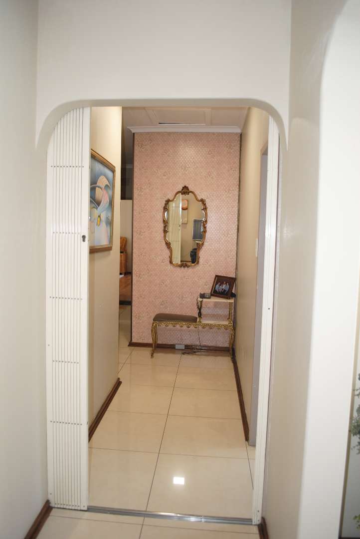 4 Bedroom Property for Sale in Golf Park Gauteng