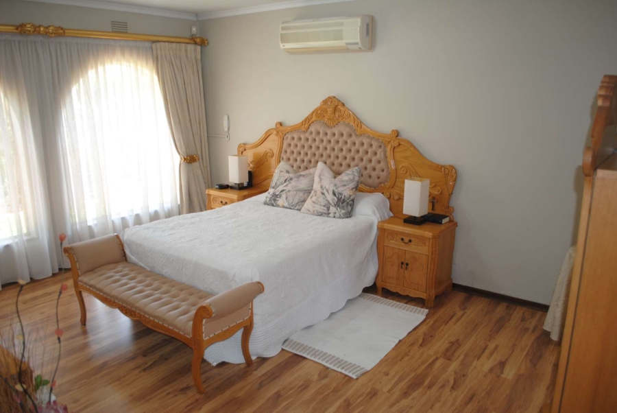 4 Bedroom Property for Sale in Golf Park Gauteng