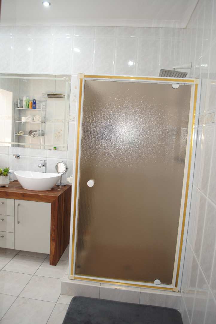 4 Bedroom Property for Sale in Golf Park Gauteng