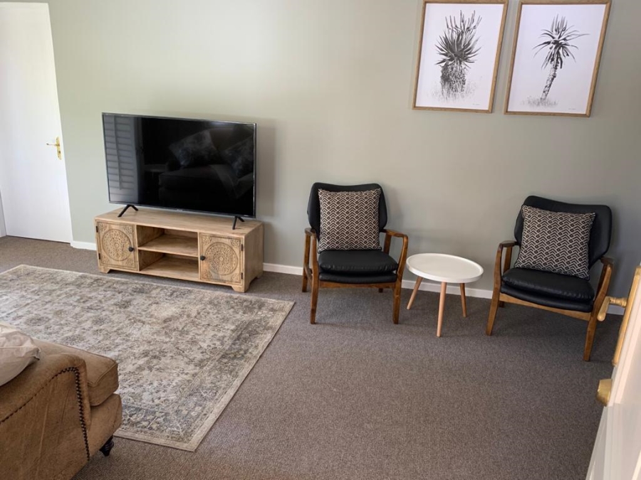 To Let 1 Bedroom Property for Rent in Dunkeld Gauteng