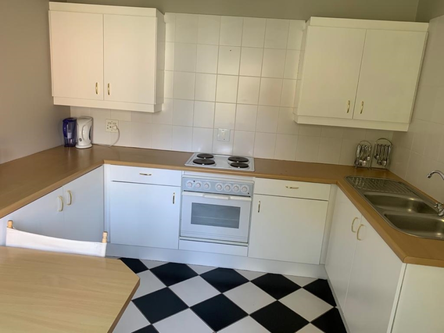 To Let 1 Bedroom Property for Rent in Dunkeld Gauteng