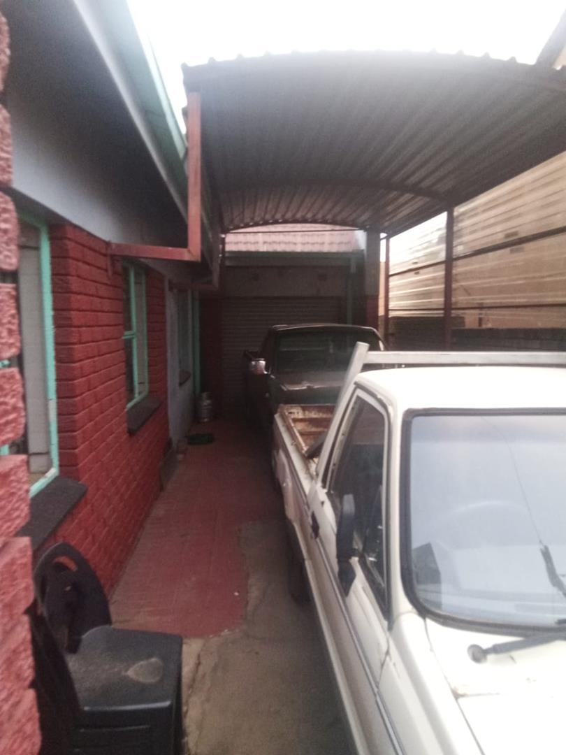 4 Bedroom Property for Sale in Soshanguve GG Gauteng