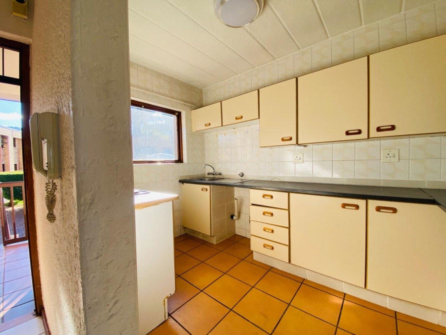 2 Bedroom Property for Sale in Little Falls Gauteng