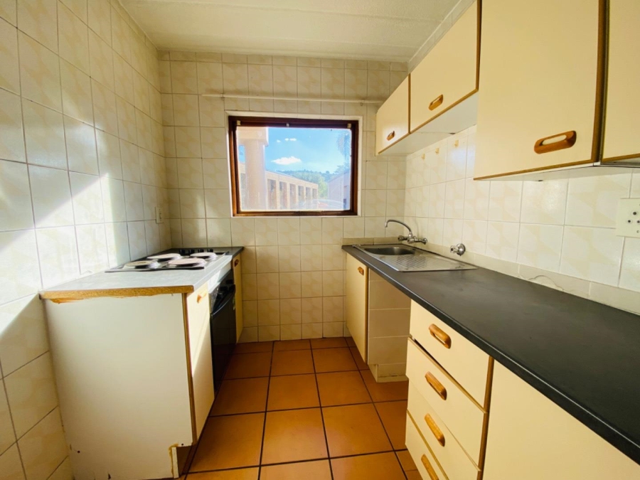 2 Bedroom Property for Sale in Little Falls Gauteng