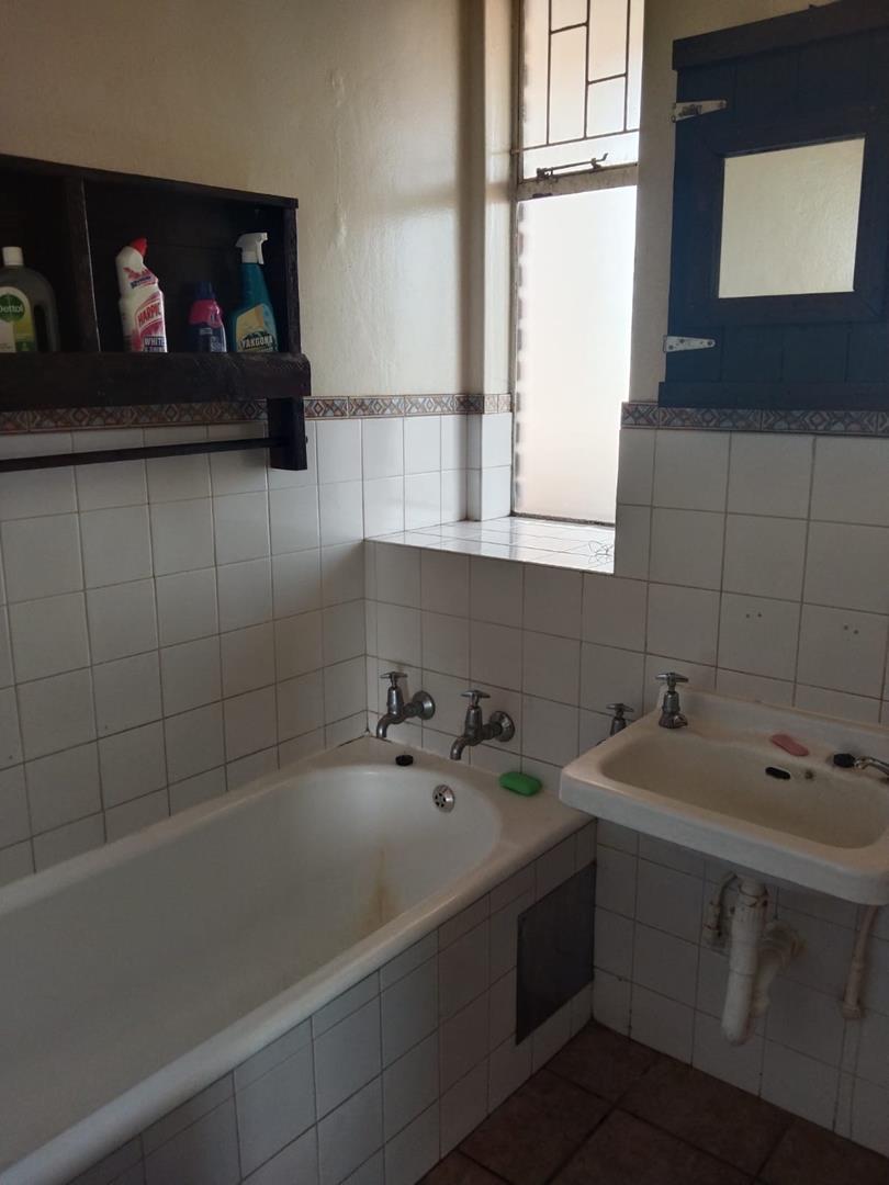2 Bedroom Property for Sale in La Montagne Gauteng