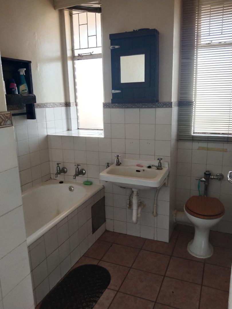 2 Bedroom Property for Sale in La Montagne Gauteng