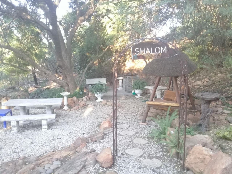 2 Bedroom Property for Sale in La Montagne Gauteng